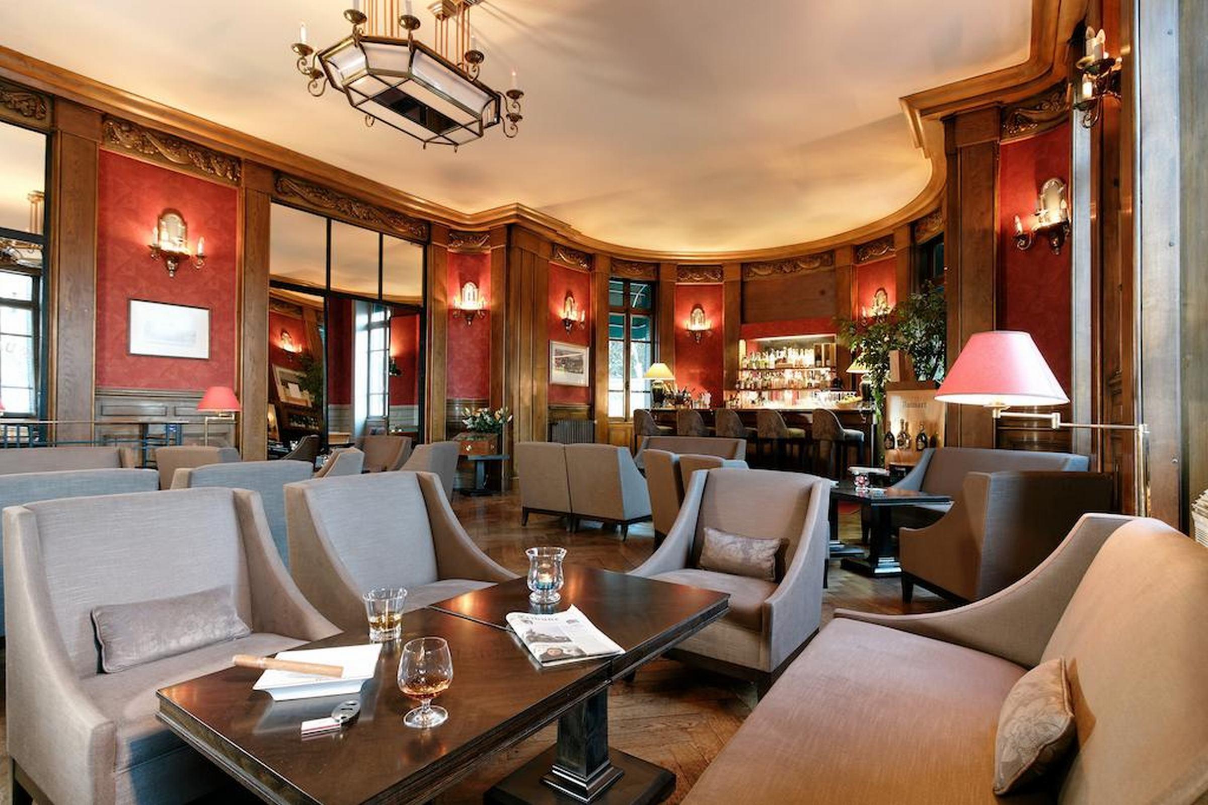 Hotel De La Poste Бон Экстерьер фото
